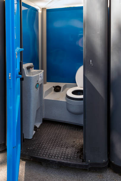 Best Luxury portable toilet rental  in Ellitt, CO